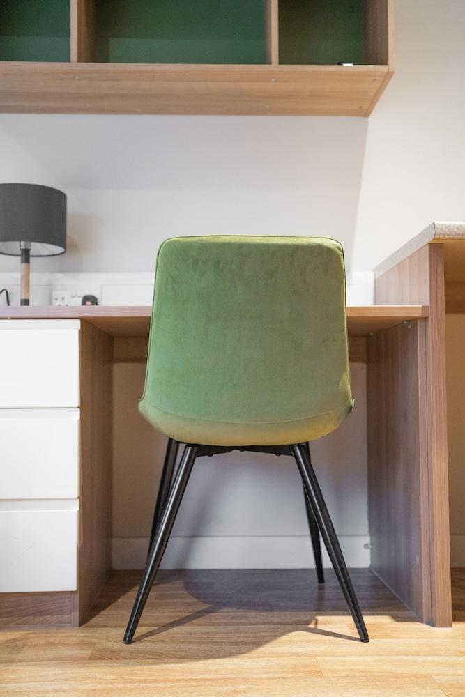 Park Lane Aparthotel