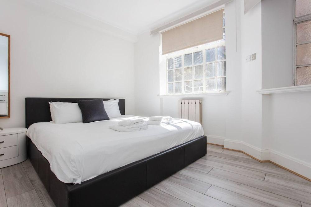 Modern 2 Bedroom Apartment in Marble Arch