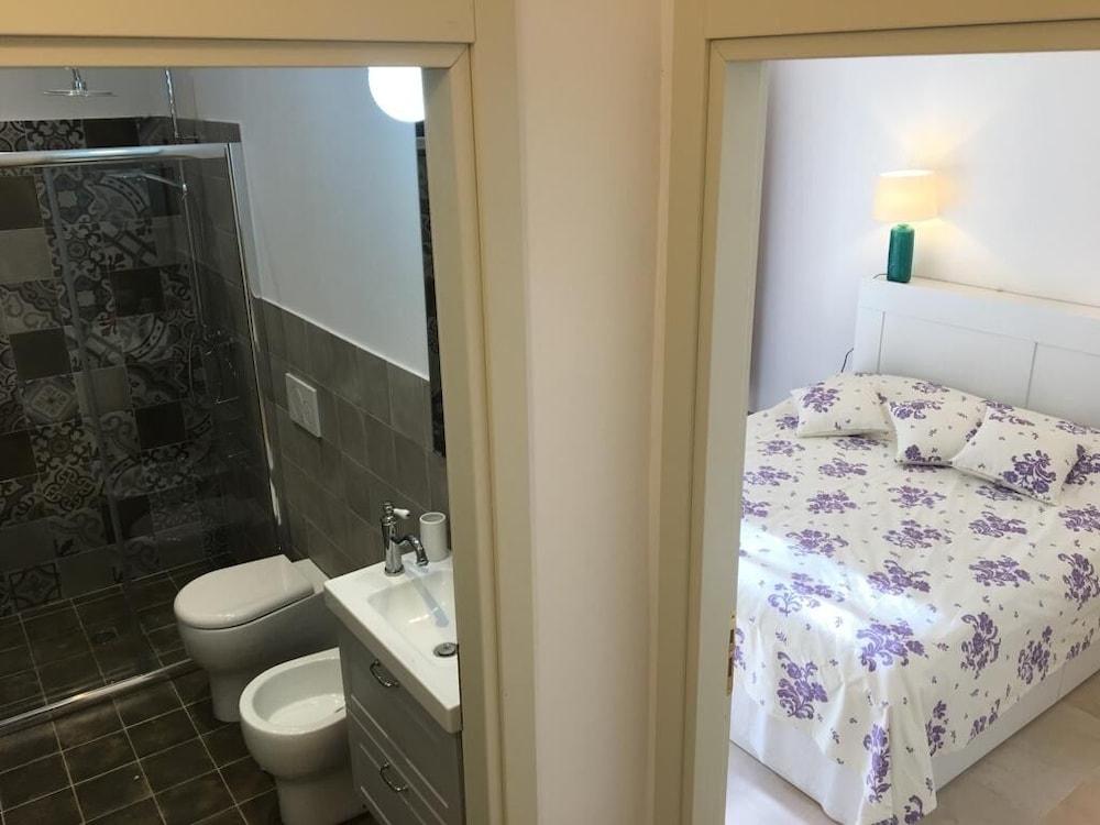 L'escalier, in the Heart of Baroque Noto