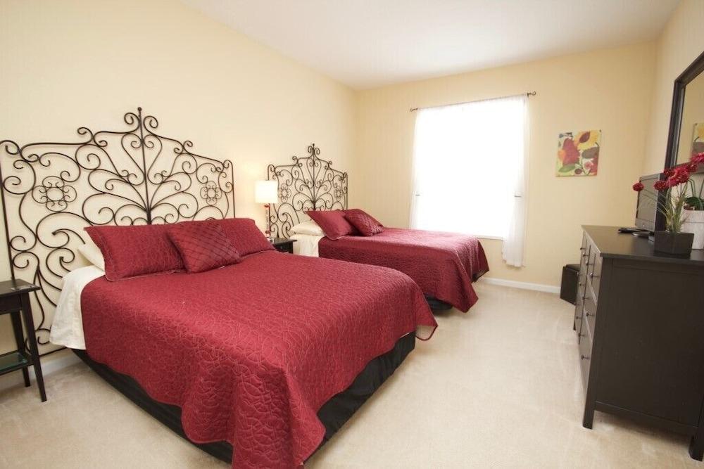 7-301 3 Bedroom Condo by RedAwning