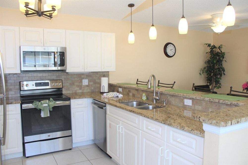 Lf811or 3 Bedroom Villa by RedAwning