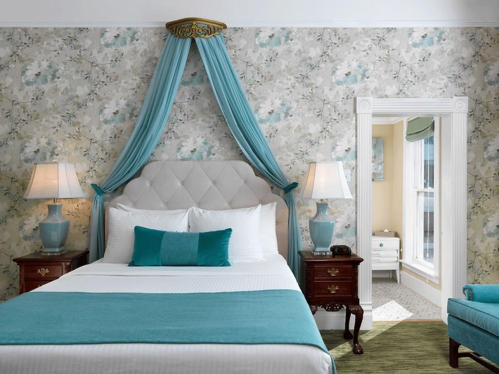 Pendray Inn & Tea House