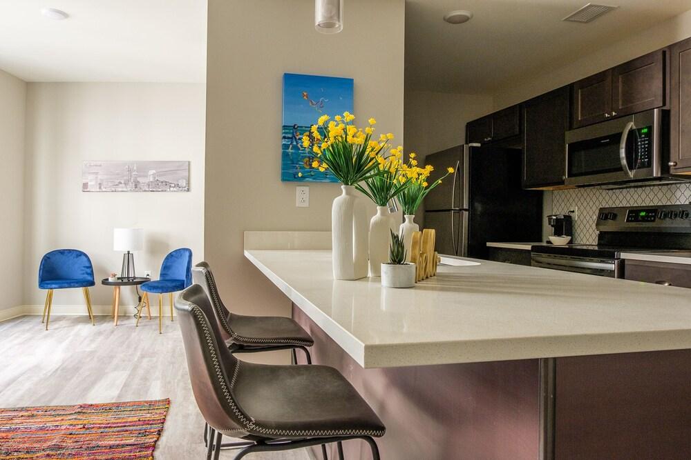 FRONTDESK Athlon Apts Downtown Cleveland