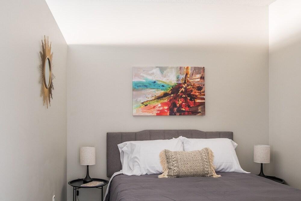 FRONTDESK Flux Apts Downtown Des Moines