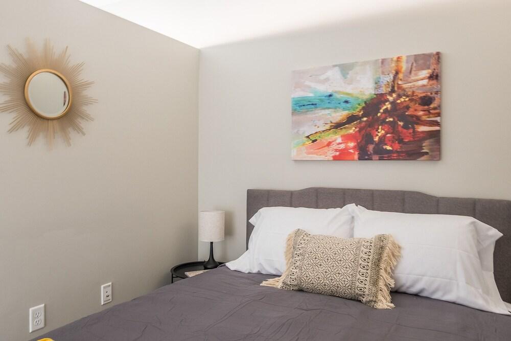 FRONTDESK Flux Apts Downtown Des Moines