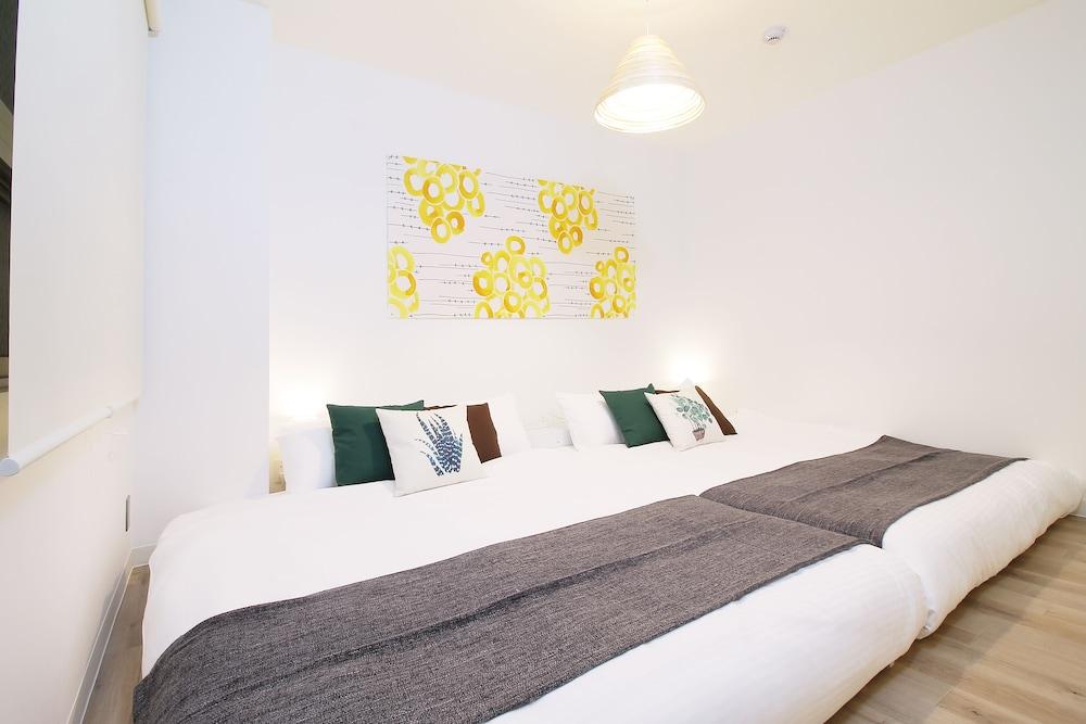 Nikke Building (401, 402)