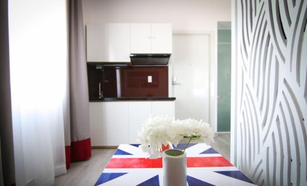 Crystal Le Apartment Danang