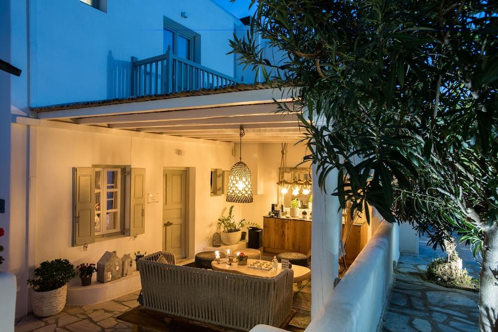 Island Mykonos Suites & Studios