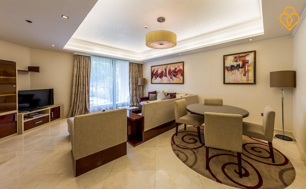 Palm Views East Studio 315