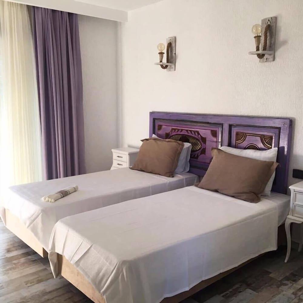 Mausolos Beach Hotel