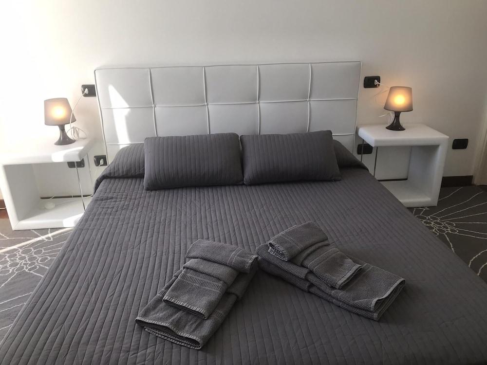 Larius balcony on the lake