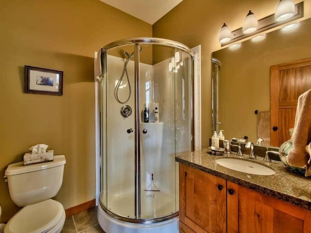 Settlers Crossing #70