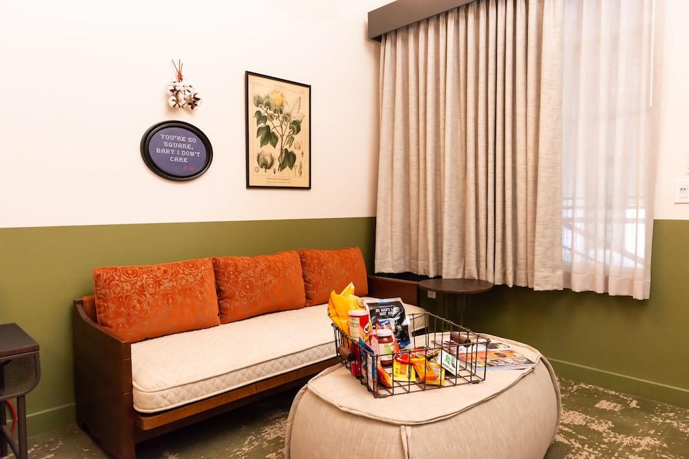 Cotton Court, by Valencia Hotel Collection