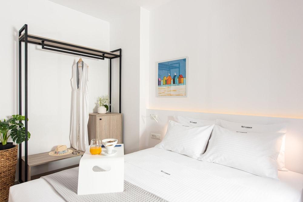 Cozy Corner Luxury Apartments