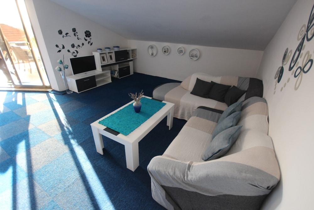 Comfortable Apartment for 5 Persons