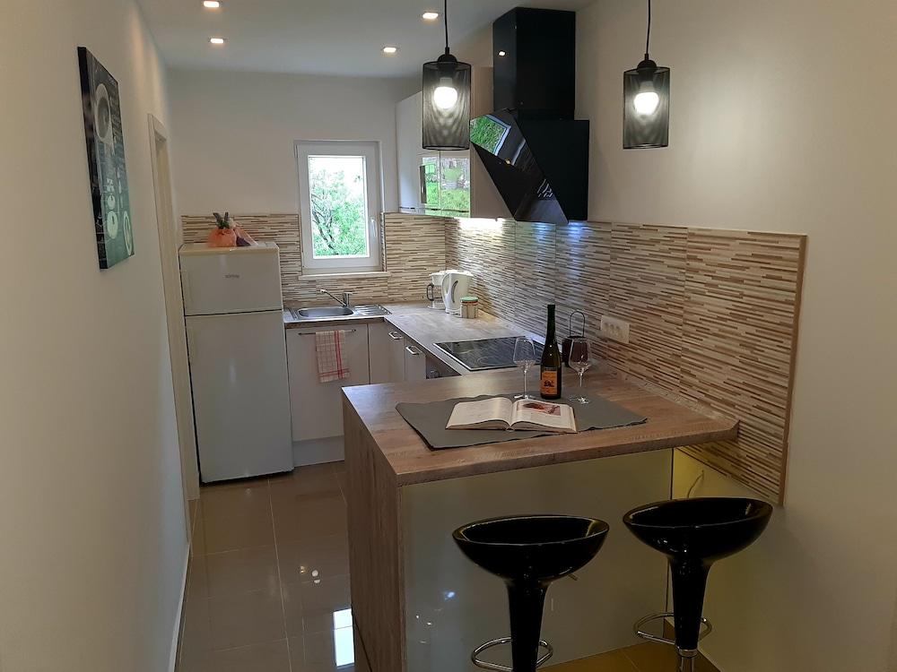 Modern Apartment With Seaview