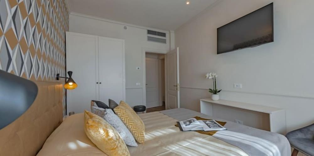 Dreams Over Ponte Vecchio