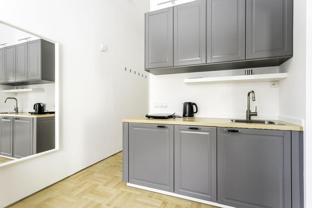 P&O Apartments Warecka Studio