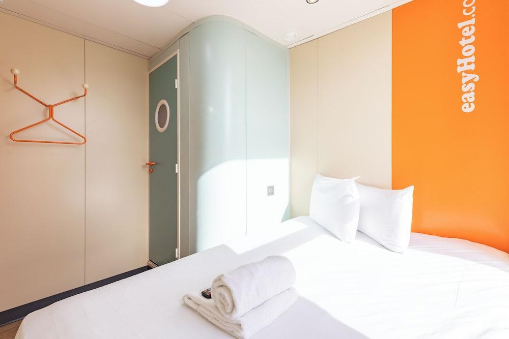 easyHotel Edinburgh