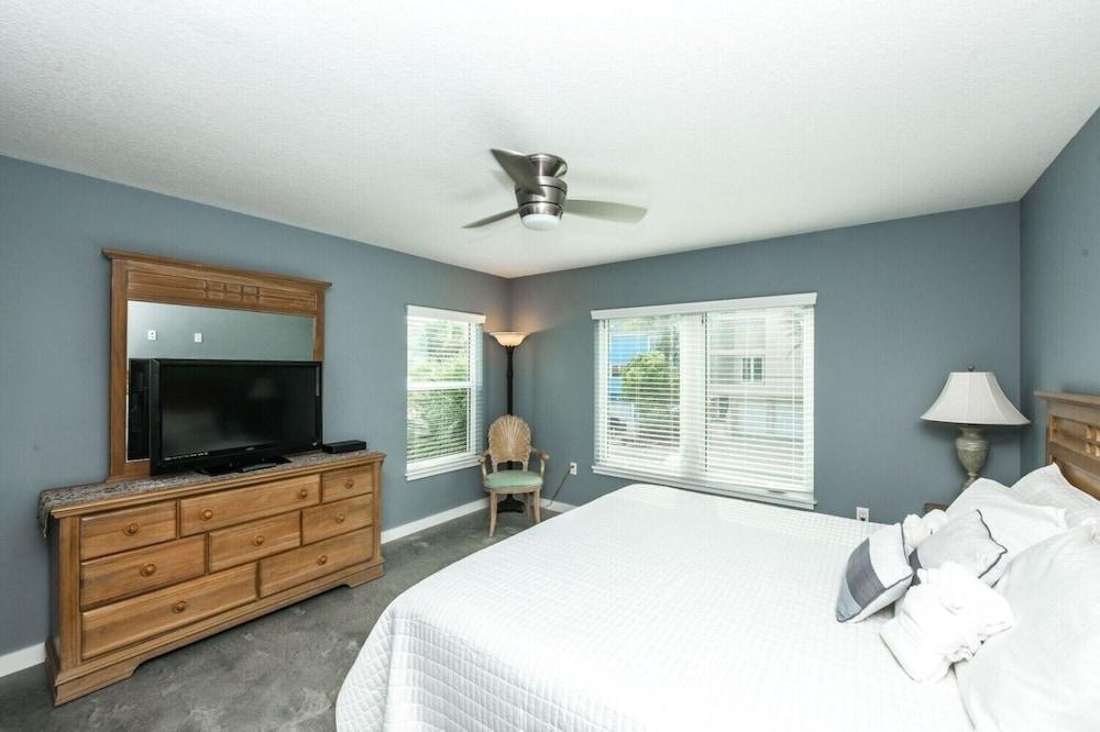 Family Tides by Beachside Management