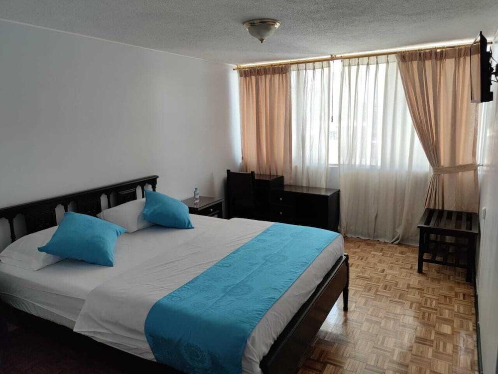 Val Hotel Santamaria Quito