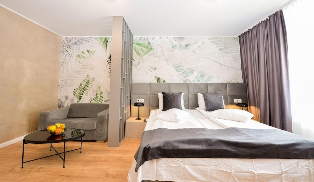 Park Studio Cismigiu Gardens - Quiet Room - Smart Tv