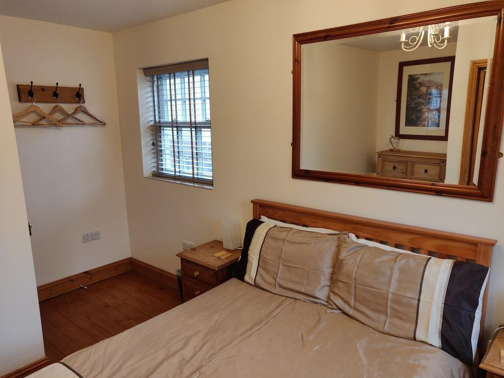 Courtyard Cottage - Great Paxton