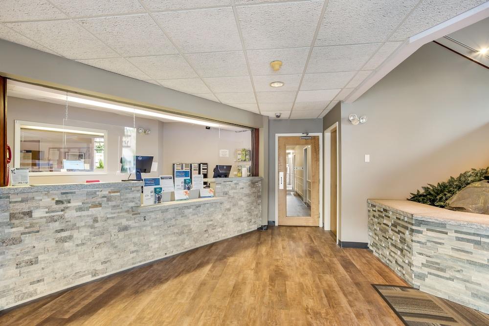 Rodeway Inn Gorham Riverside