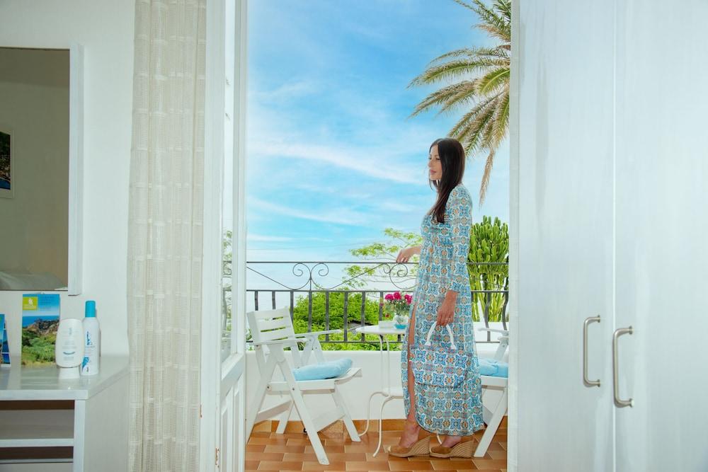 Villa Bina Sea Hotel