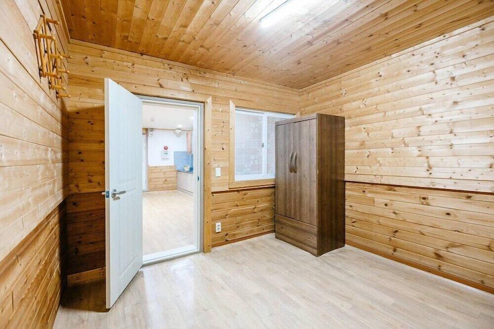 Jangtaesan Luce Pension