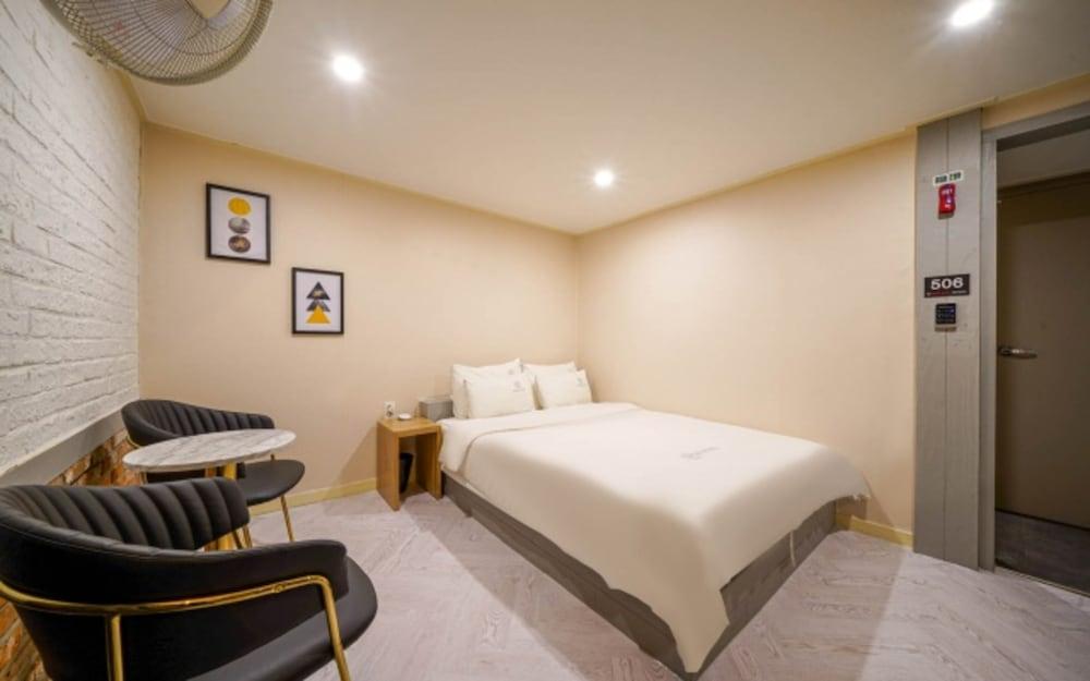 Daeyeon Welkin Hotel