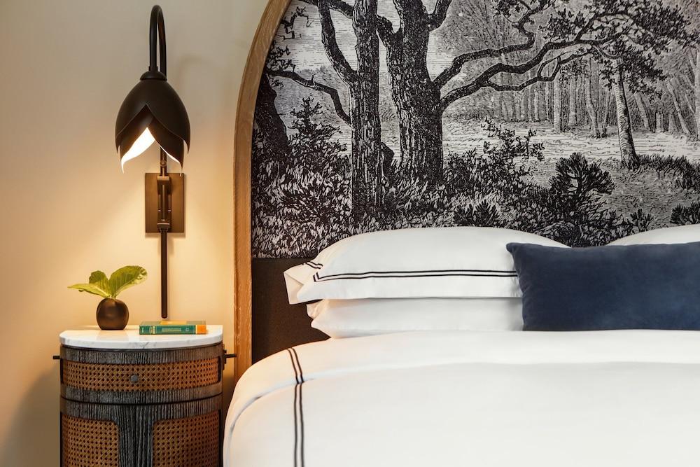 Kimpton Cottonwood by IHG