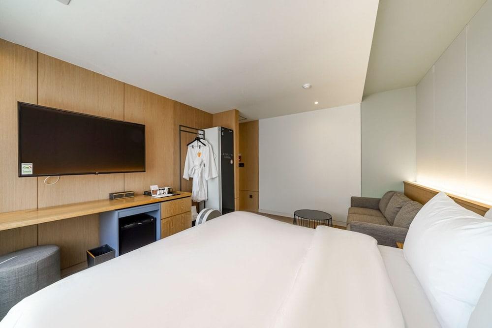 Haeundae Thevan Hotel