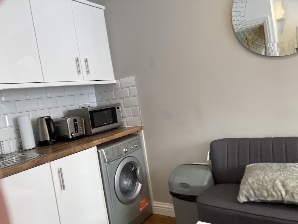 Private Self-contained Annex With Wifi & Parking