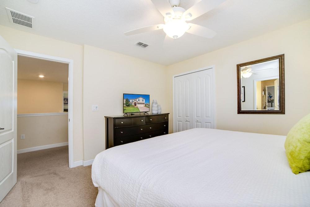 1450 Rolling Fairway Drive