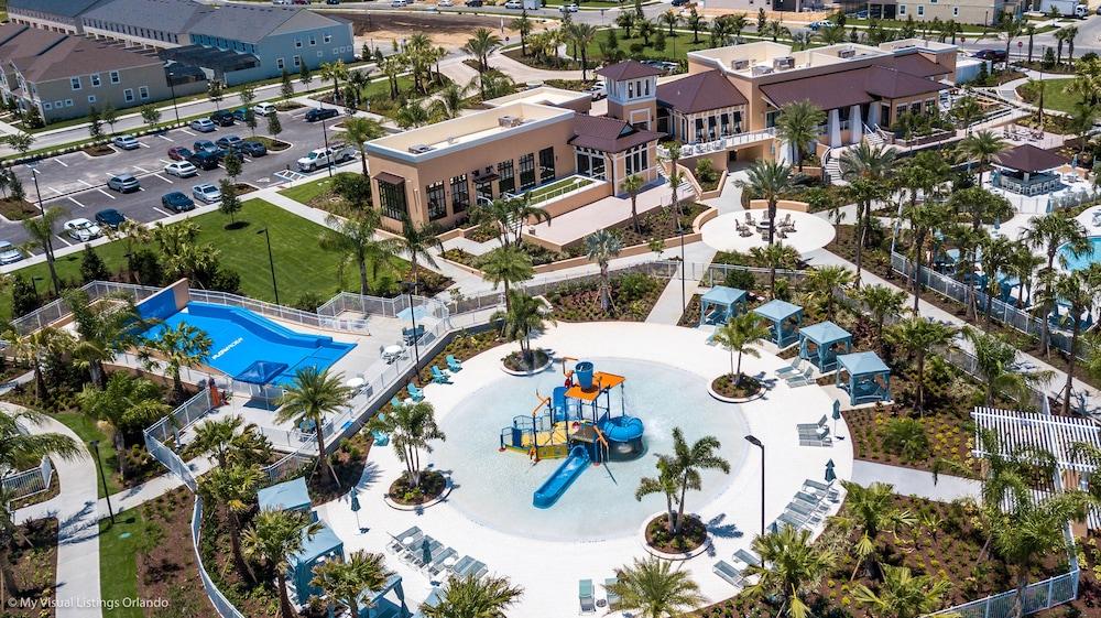 Beautiful Townhome W/pool &free Resort Access!