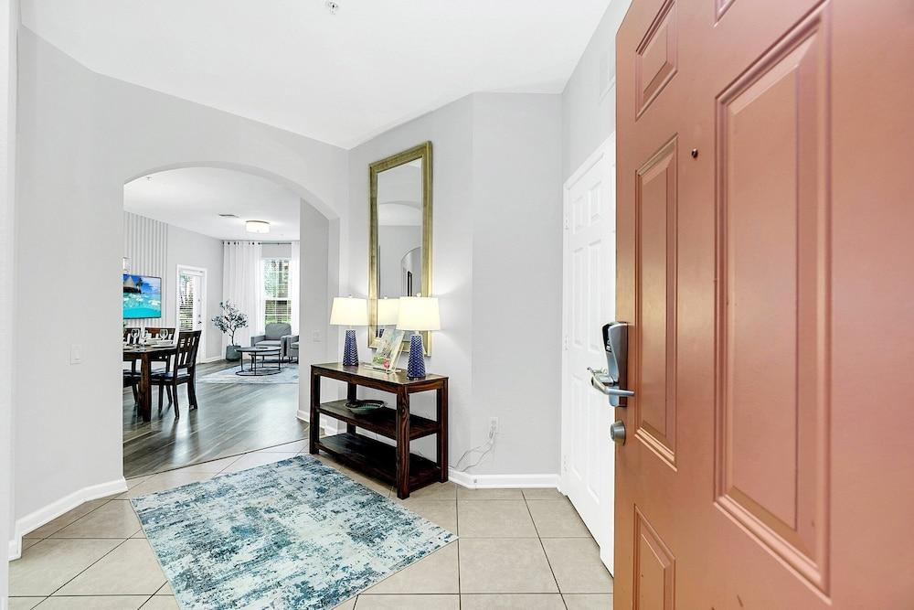 4862 Cayview Ave #110