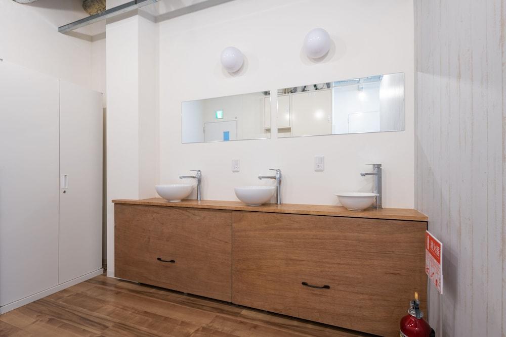 bnb+ Yokohama Motomachi - Hostel