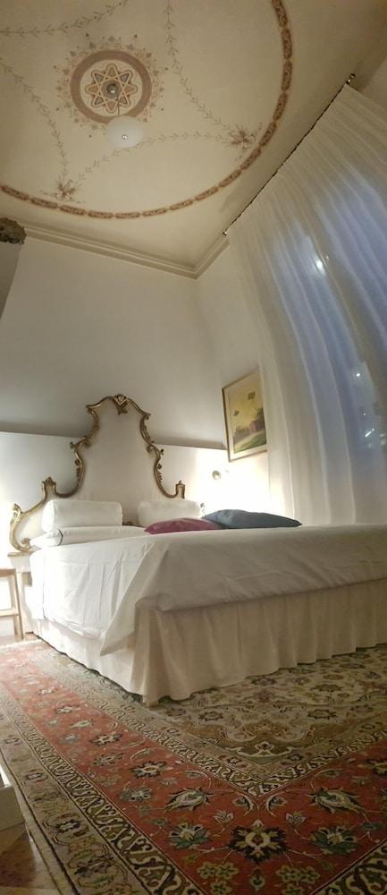 B&B Gran Suite Piazza Maggiore