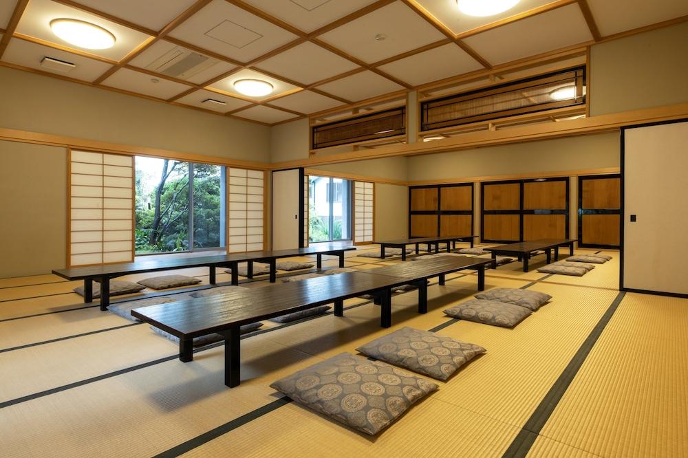 Temple Hotel Takeibo