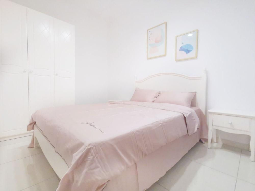 The Elysia Park Residence