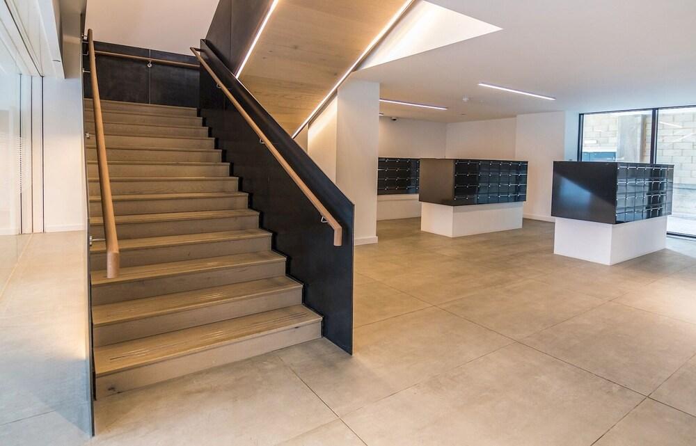 Superior 1 bed in Hill House