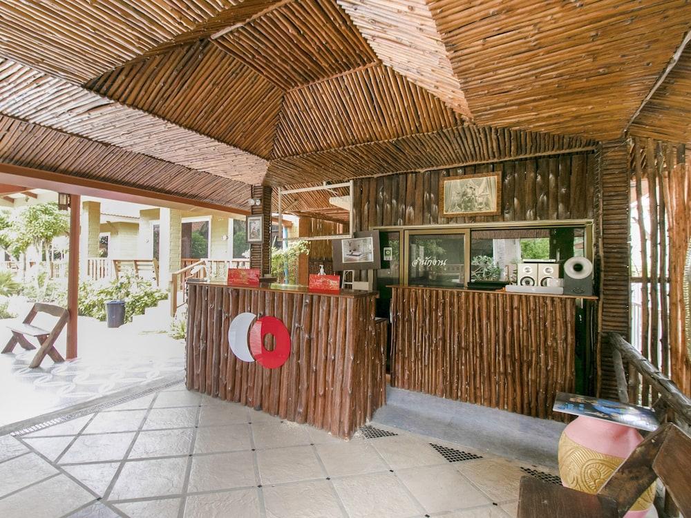 Capital O 961 Baan Dow Chompoo Resort