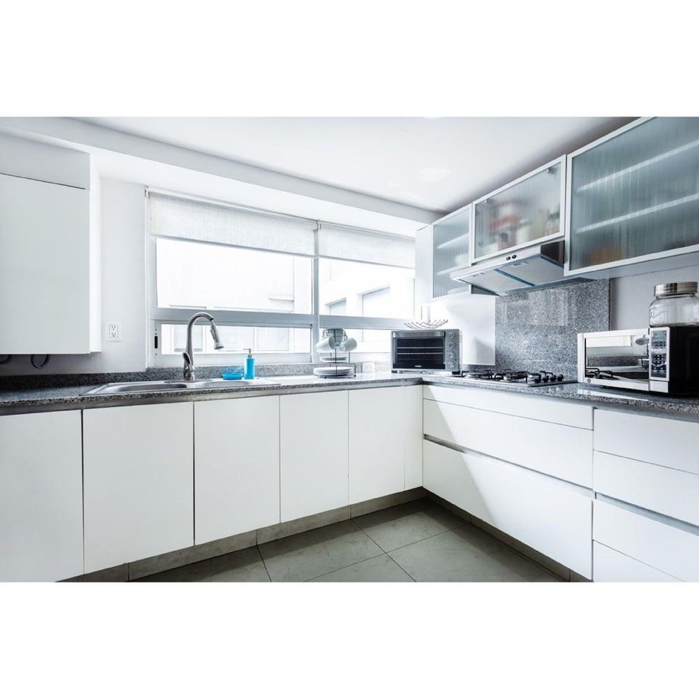 Destination Condesa @Alvaro Obregon Views 2