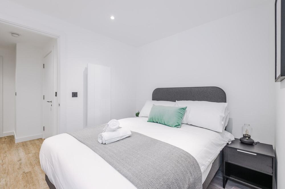 Hilltop Serviced Apartments - Piccadilly