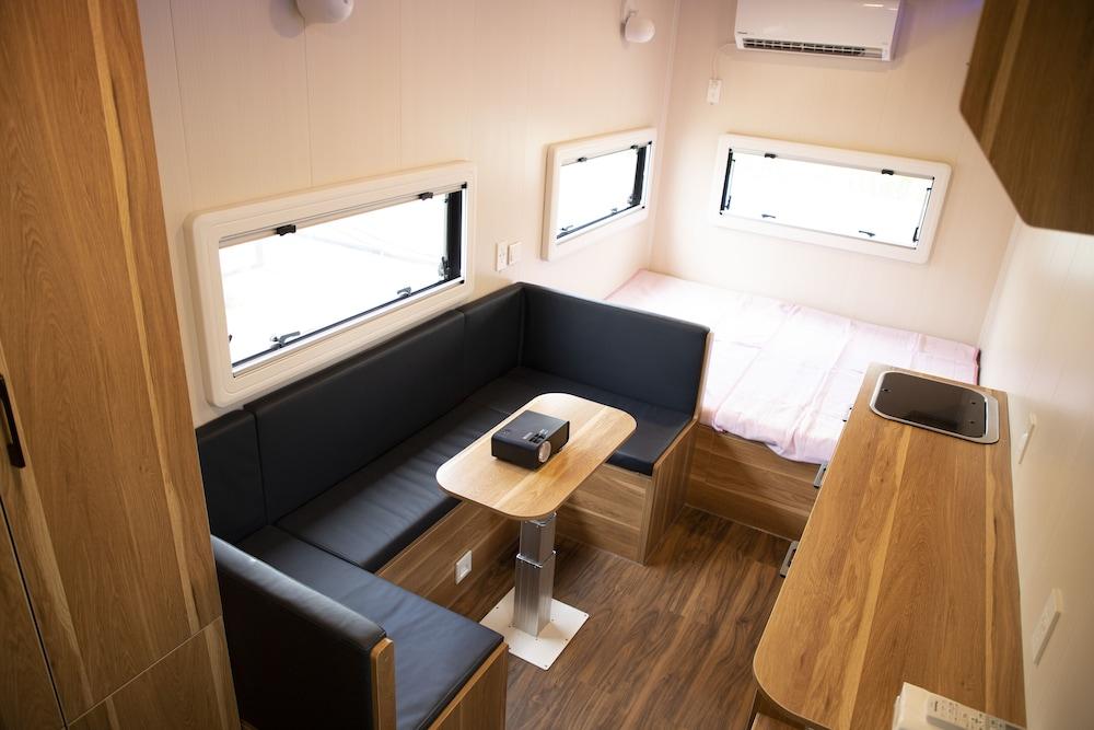 T-PARK Airport Side 1