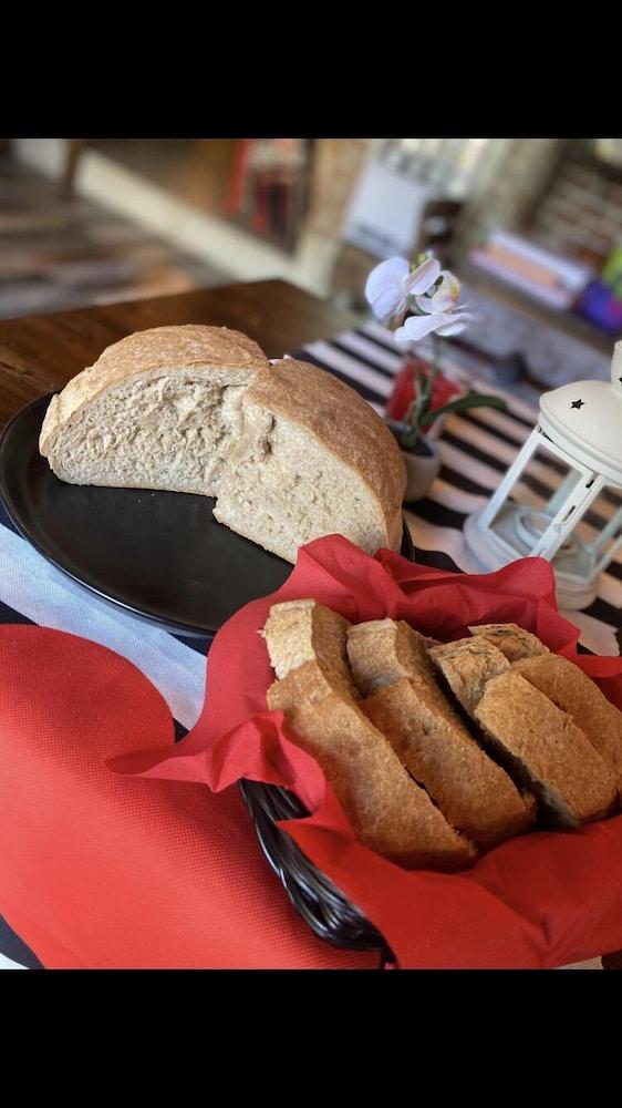 Chez Melo Tas Konak Otel