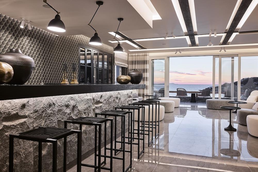 Amazon Mykonos Resort & Spa