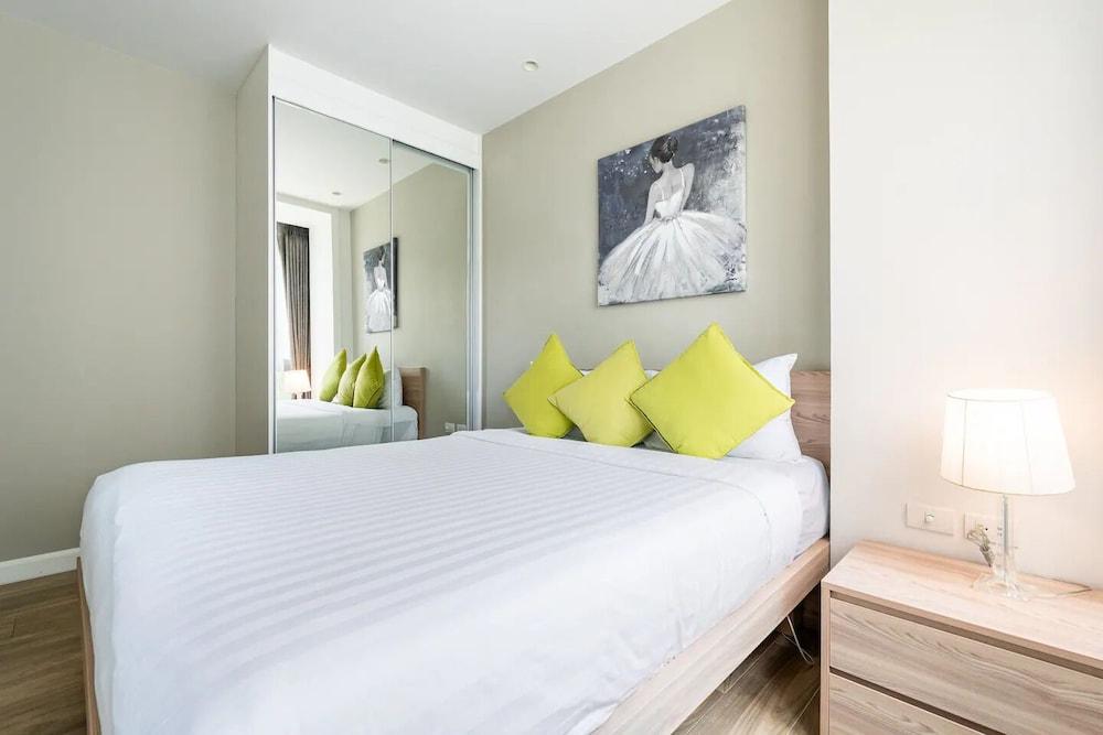 Diamond Condo by Villacarte