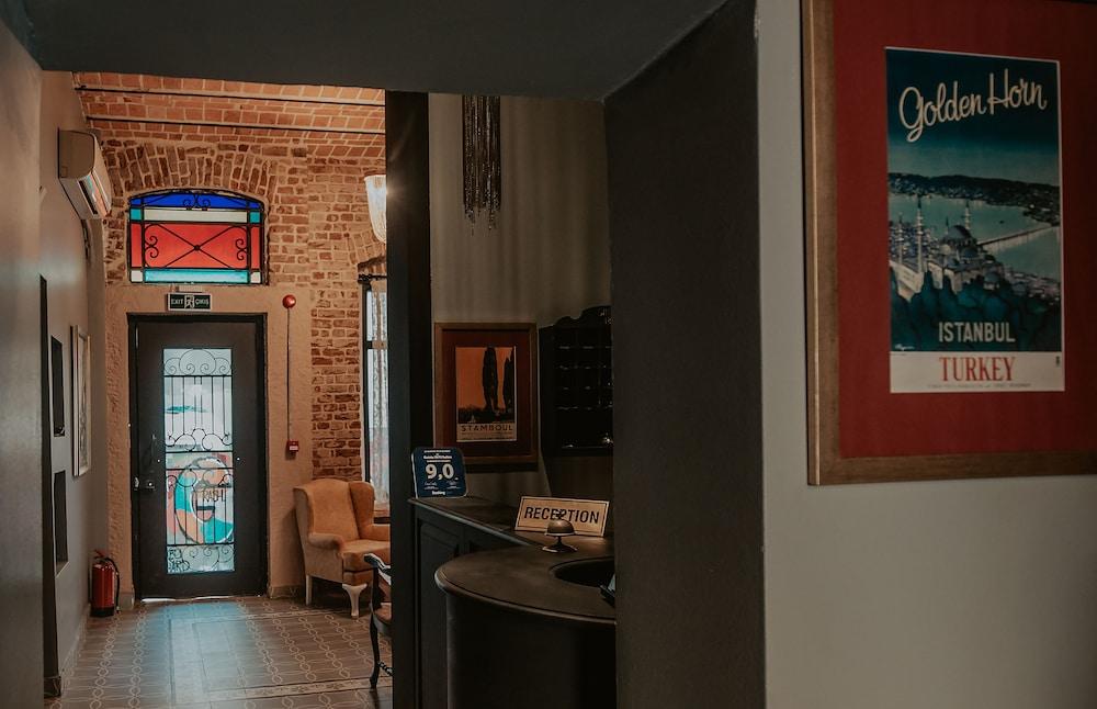 Selvese Suites – Serviced Living in Galata